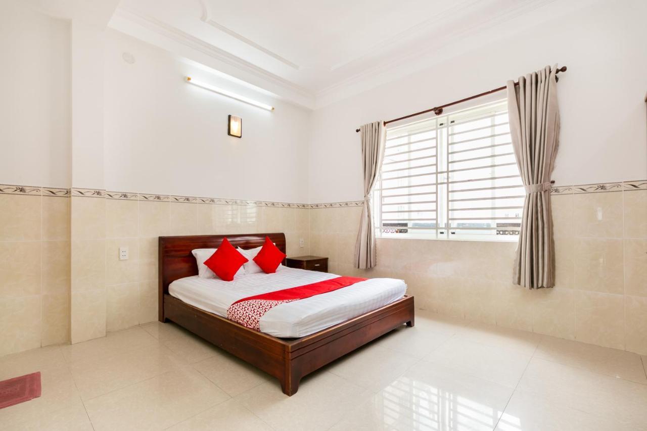 Oyo 372 Vy Ha Hotel Хошимин Экстерьер фото