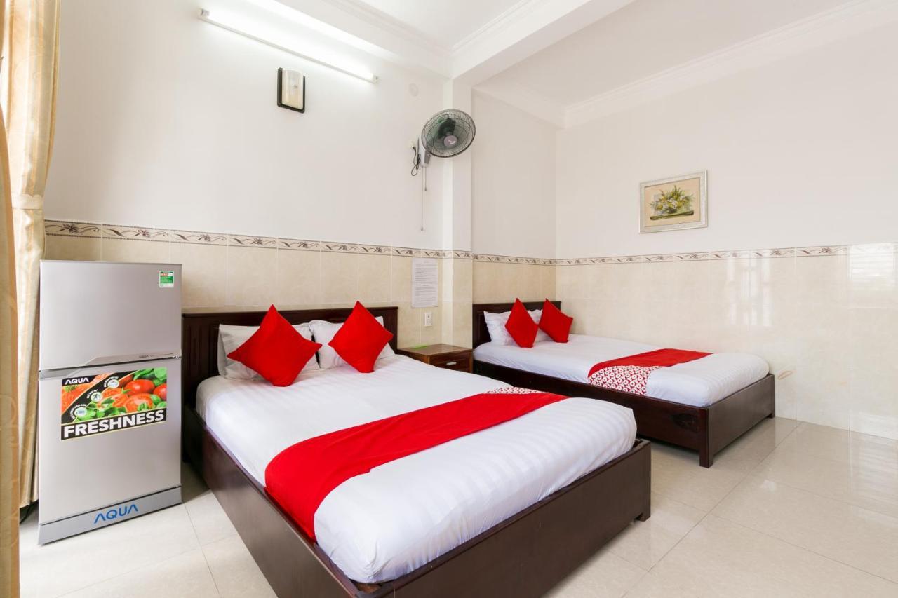 Oyo 372 Vy Ha Hotel Хошимин Экстерьер фото